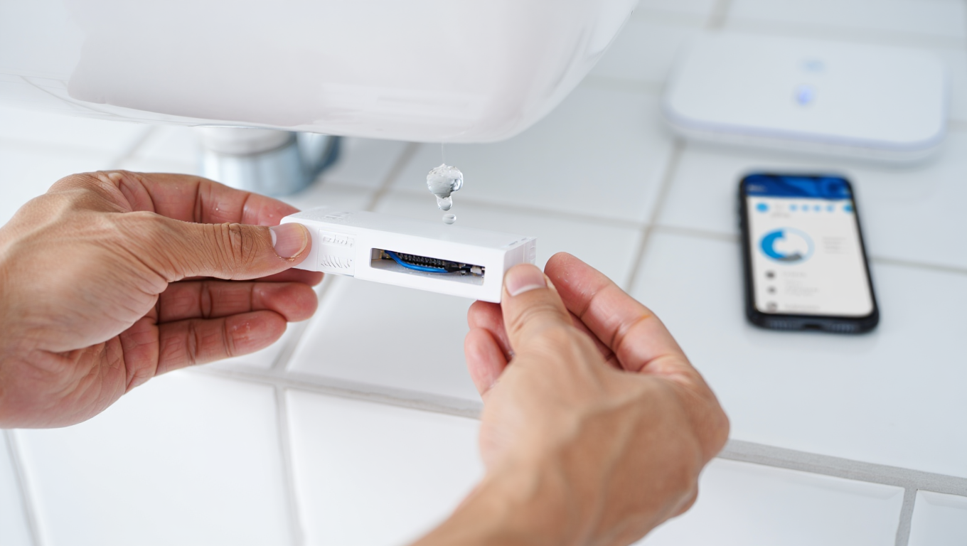 Smart Water Leak Detector - Illustration 2